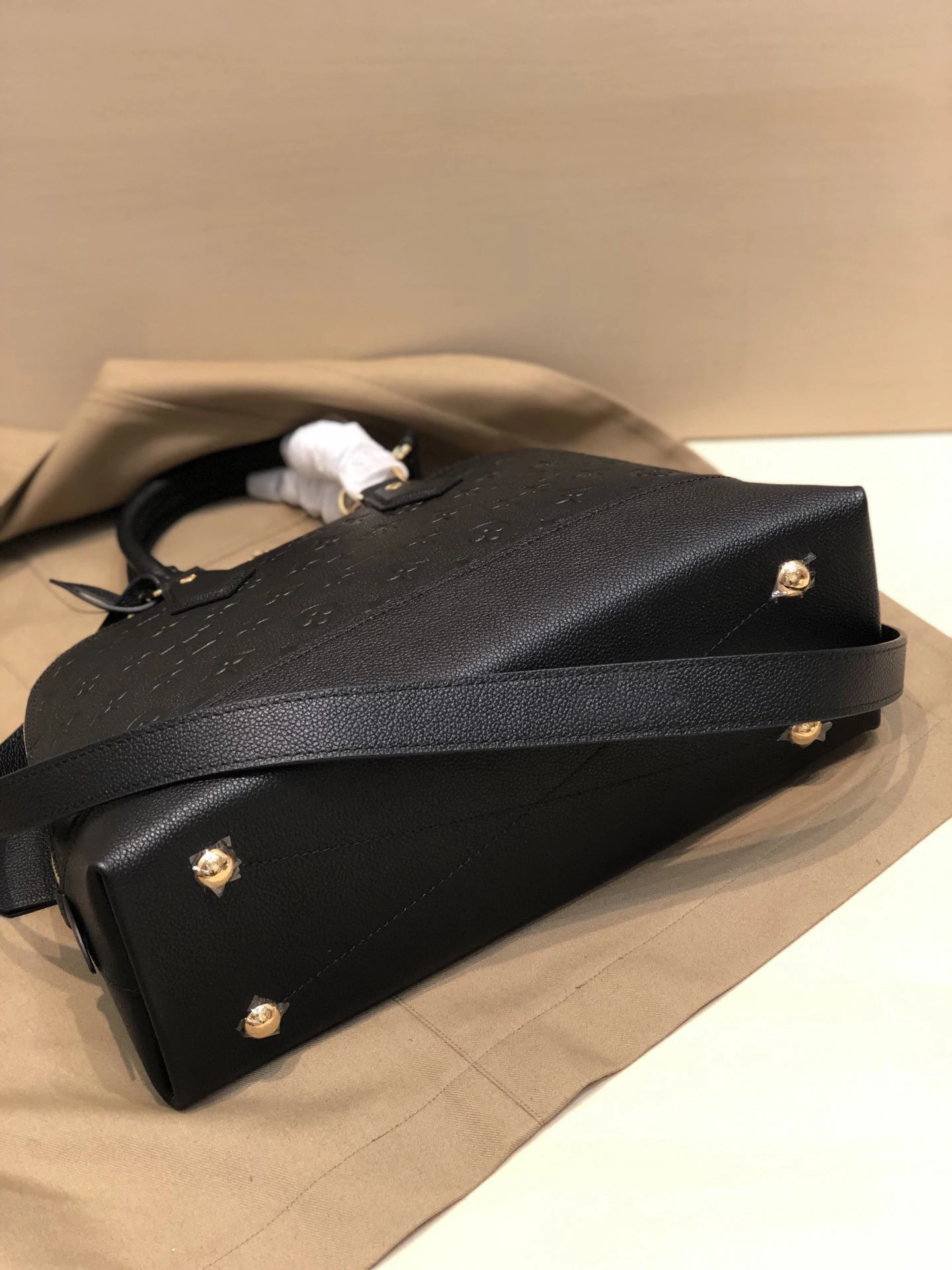 The best quality ladies luxury fashion shoulder bag classic 100% leather brand famous handbag free shipping |