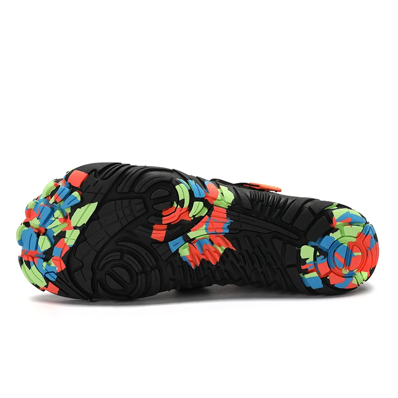 

New Water Shoes Men Sneakers Barefoot Outdoor Beach Sandals Upstream Aqua Shoes Quick-Dry River Sea Diving Swimming Big Size 46