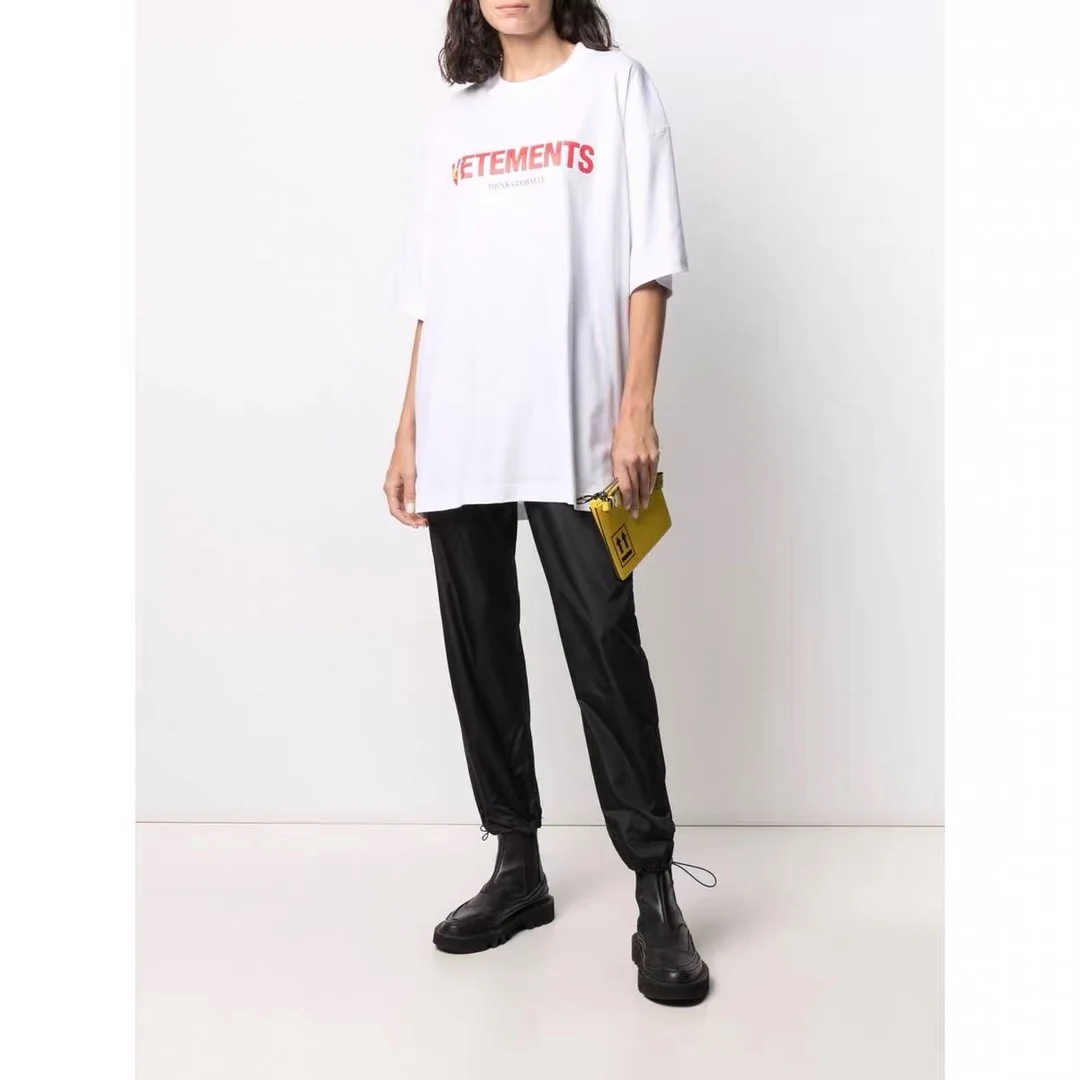 

VETEMENTS Flag Letter Limited T-shirt 2021 Men Women Think Globally VETEMENTS T-shirts 1:1 Tag VTM Tops High Quality Cotton Tee