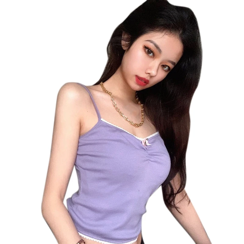 Милые летние топы на бретельках однотонные с рюшами и бантом фиолетовые открытой