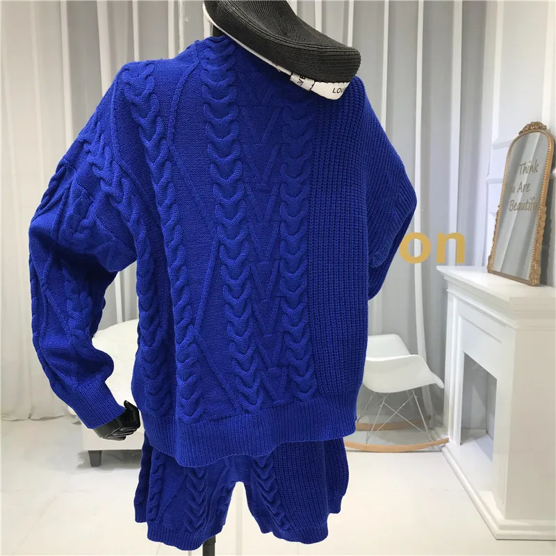 ALPHALMODA, зимний женский модный Свободный пуловер, Ретро стиль, твист, толстый свитер+ шорты, вязанный двухсекционный костюм, Одноцветный, Хит, Короткие комплекты