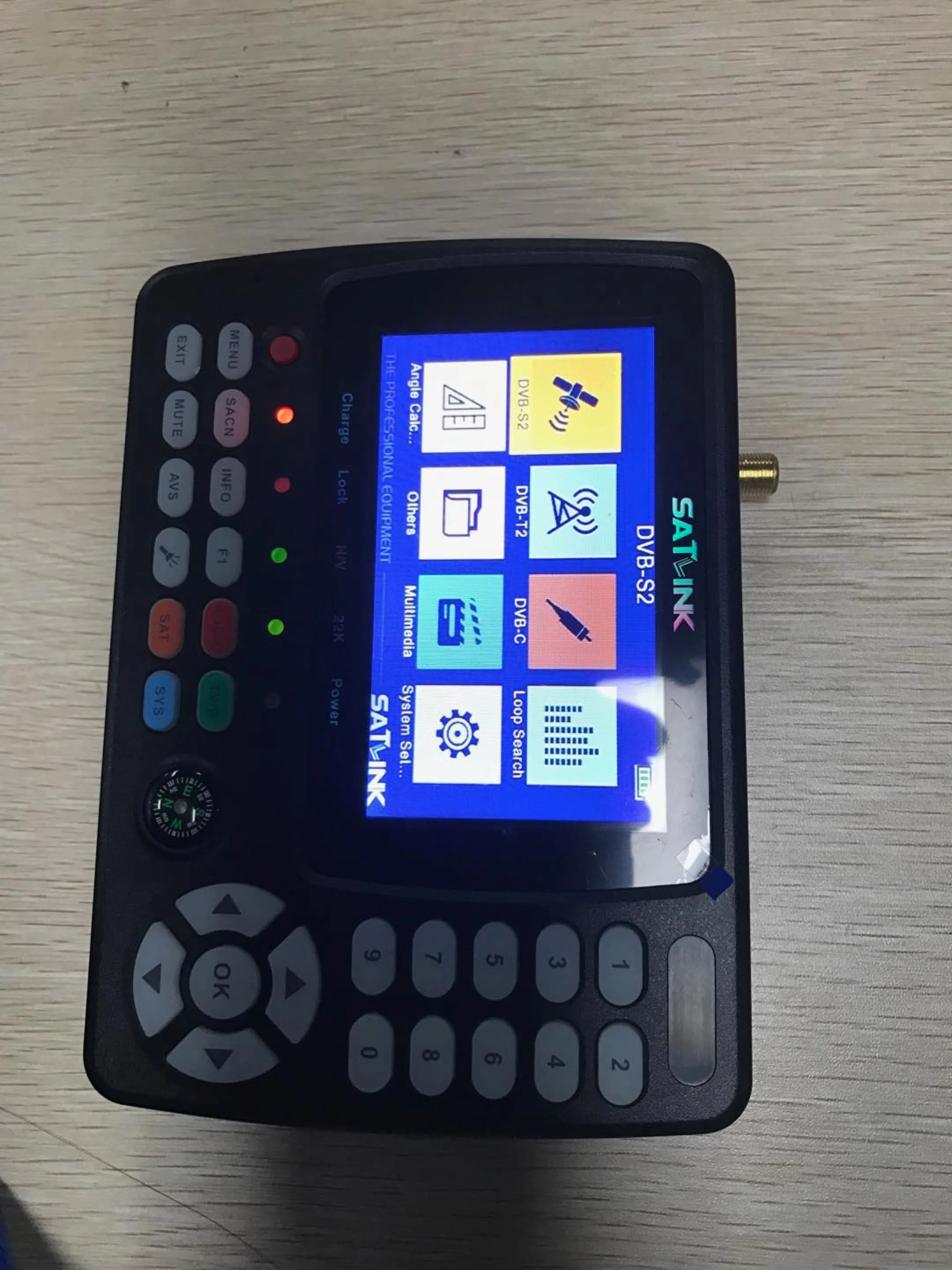 [Оригинальный] SATLINK Φ/T2/C COMBO HD Satellite Finder Meter H.265 HEVC ST-5150 QPSK 8PSK 16APSK 4 3 дюймов TFT ЖК-экран |