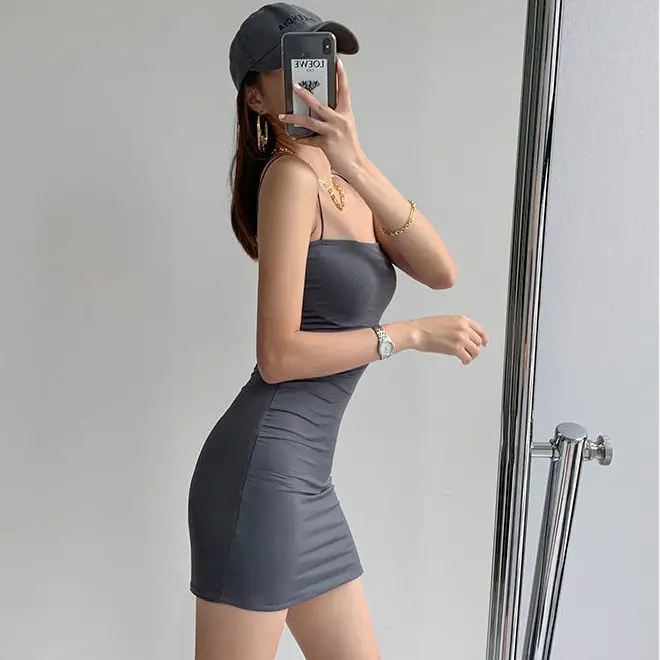 

2021 new European and American sexy tight-fitting bag hip suspender skirt women's slim solid color halter dress waist elastic bo