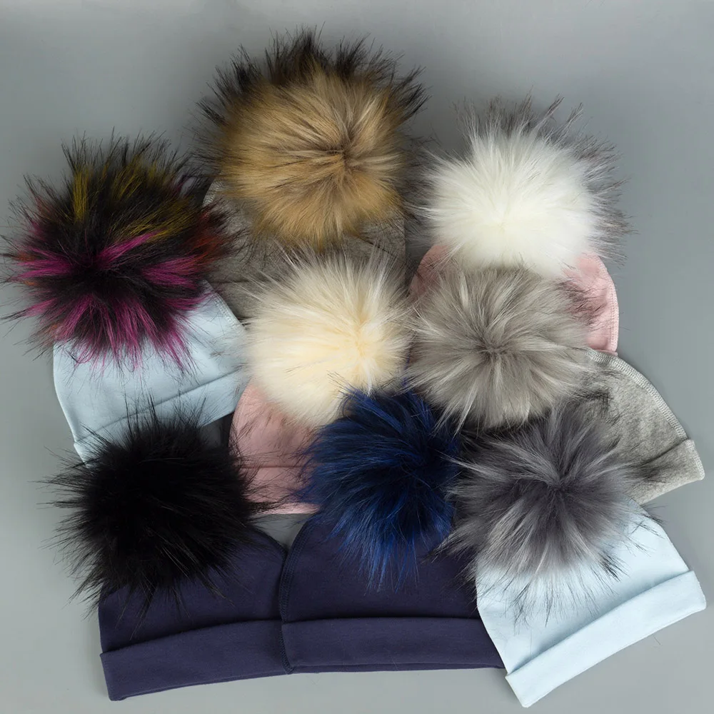 Geebro Шапка-бини с помпоном из искусственного меха енота для новорожденного