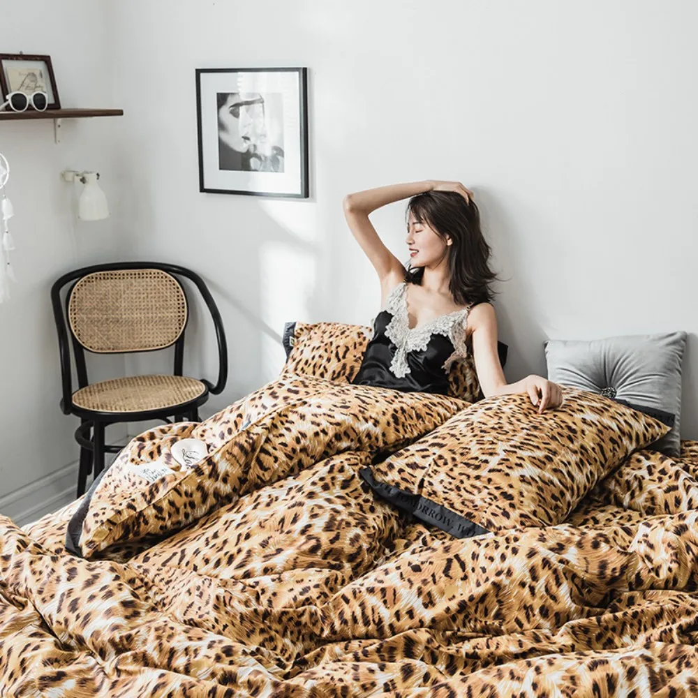 

Nordic style leopard pattern English ribbon stitching cotton bed four-piece set student single double cotton quilt cover sheet