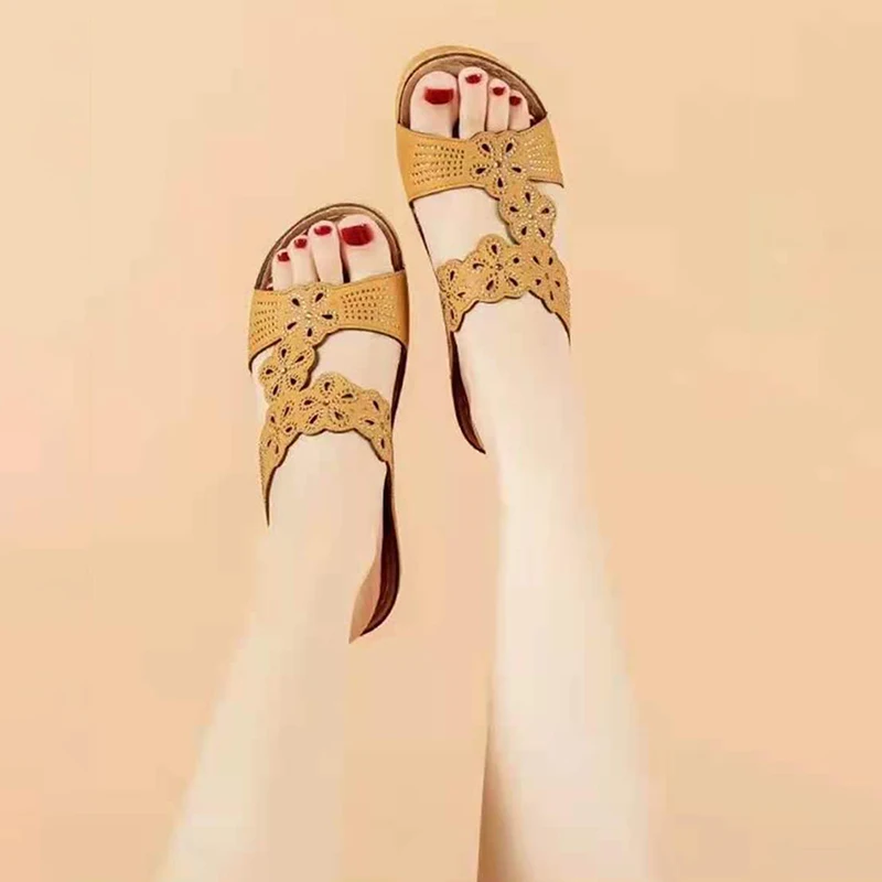 

Summer Wedges Slippers Rhinestone Flower Design Trend Women Sandals Soft Bottom Heel Slipper Casual Beach Shoes Wedges Sandalias