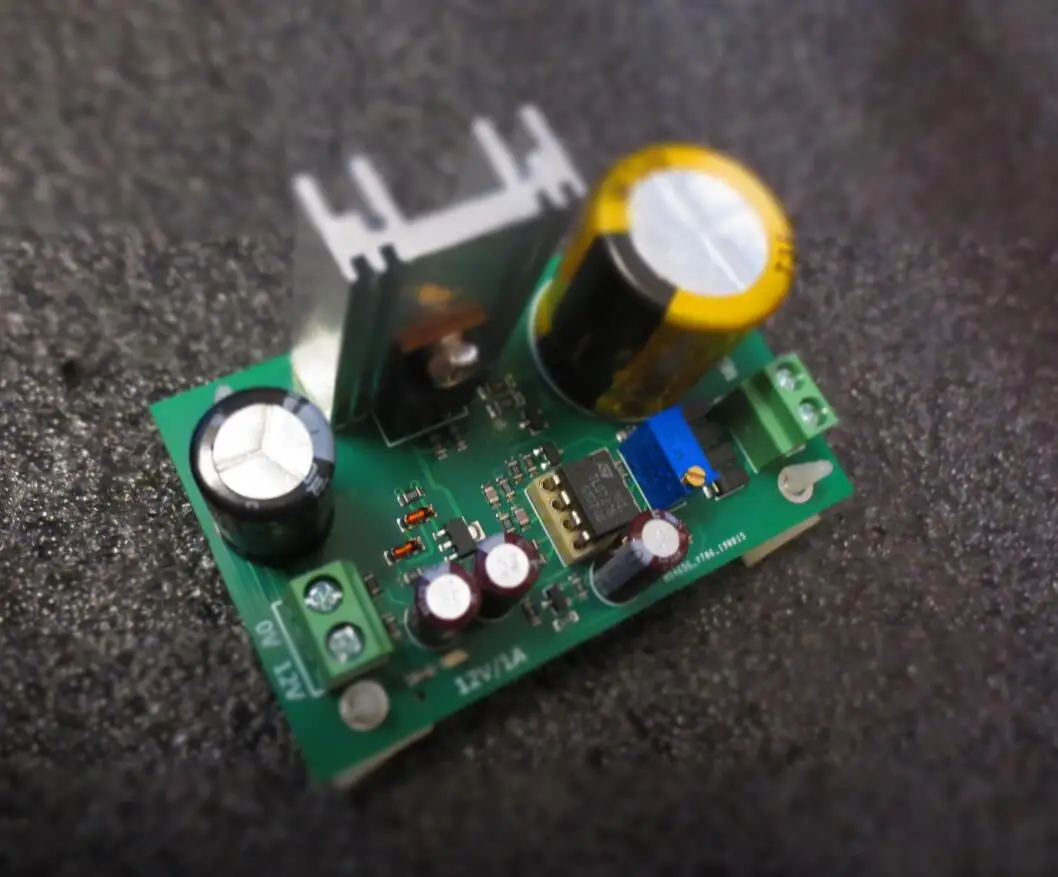 

STUDER900 Regulated Power Supply