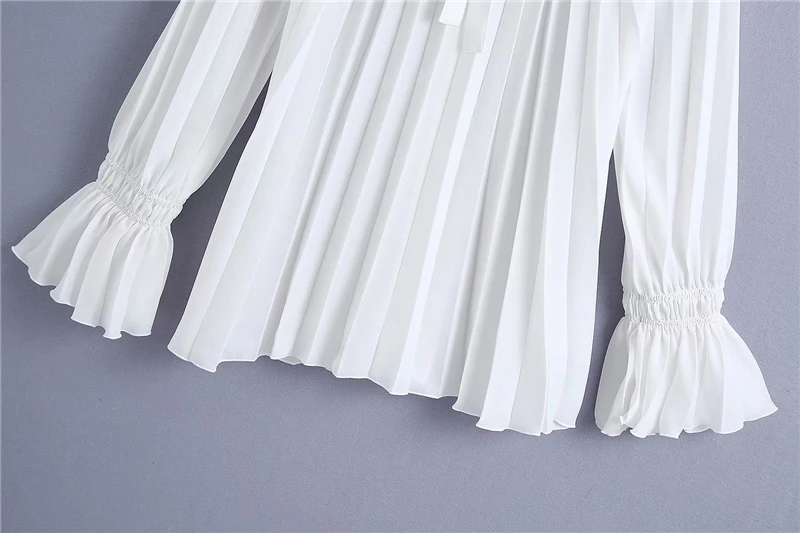 

Elegant Women Solid White Pleated Shirt 2020 Fashion Ladies Bow Loose Tops Streetwear Female Sweet Flare Sleeve Blouse Chic Girl