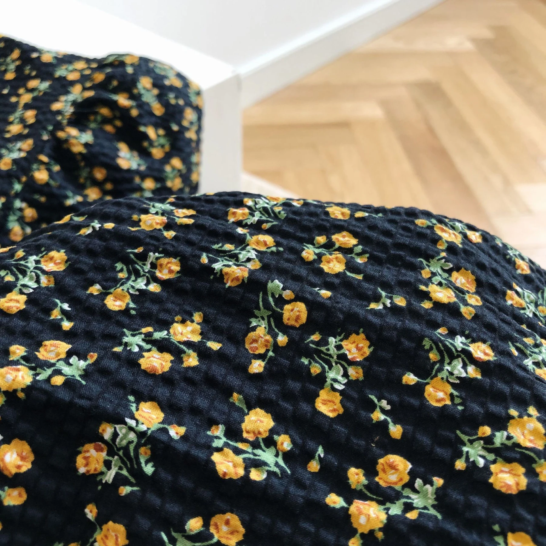 

Vintage Women Mid-length Black Floral Dress Summer Korean Puff Sleeve O Neck Pleated Dress Lady Vestidos Fashion Damen Kleider