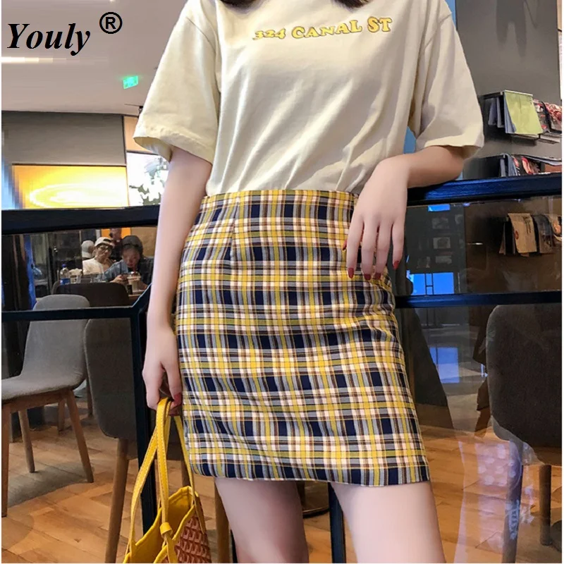 2021 Casual Streetwear Fashion Sexy Autumn Winter Yellow High Waist Plaid Skirt Womens Straight Skirts Bodycon Mini Short Skirt