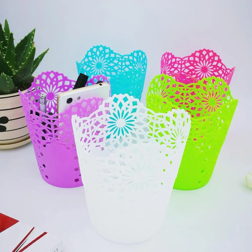 

Desktop Hollow Flower Pen Holder Bucket Box Makeup Brush Pencil Storage Case