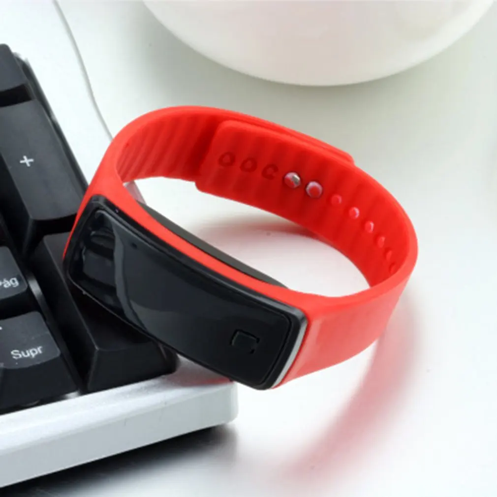Creative LED Silicone Wristband Bracelet Lightweight Soft Fashion Fitness Sports Band Watch for Men Women | Наручные часы