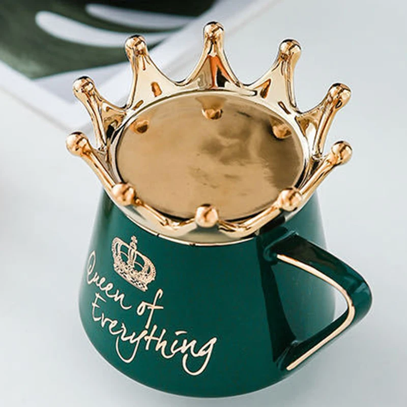 Кружка Queen of All с искусственной кожей и ложкой керамическая кофейная чашка