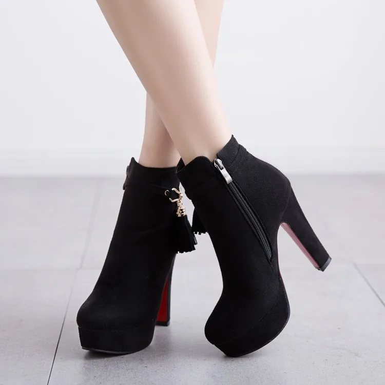 

Ботинки женские, зимние, на молнии, с подвеской, с кисточками, размера плюс