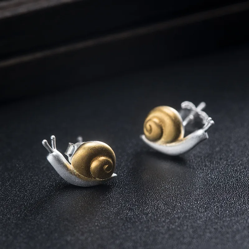 

S925 Silver New Trendy Simple Cute Snail Earrings for Women Female Chinese Style Retro Temperament Lovely Ear Studs Wholesale