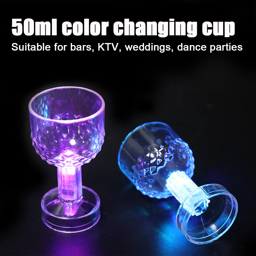 

LED Cup with Light Glowing Plastic Cup Battery Operated LED Light-emitting Cup for Beer Drinks Whiskey Cocktail Parties Decor