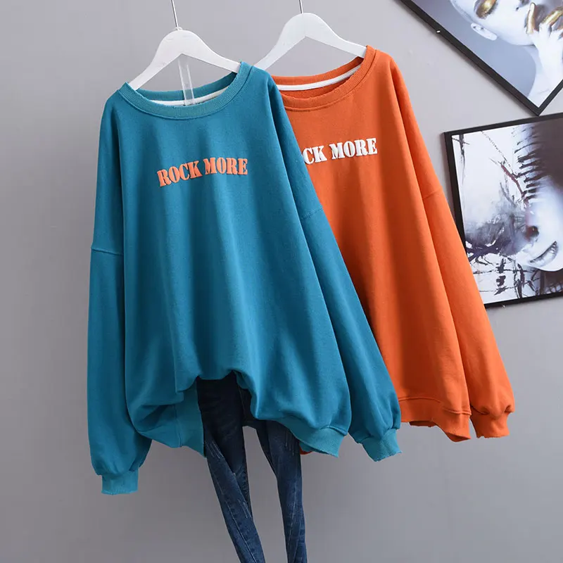 

Hoodies & Sweatshirts