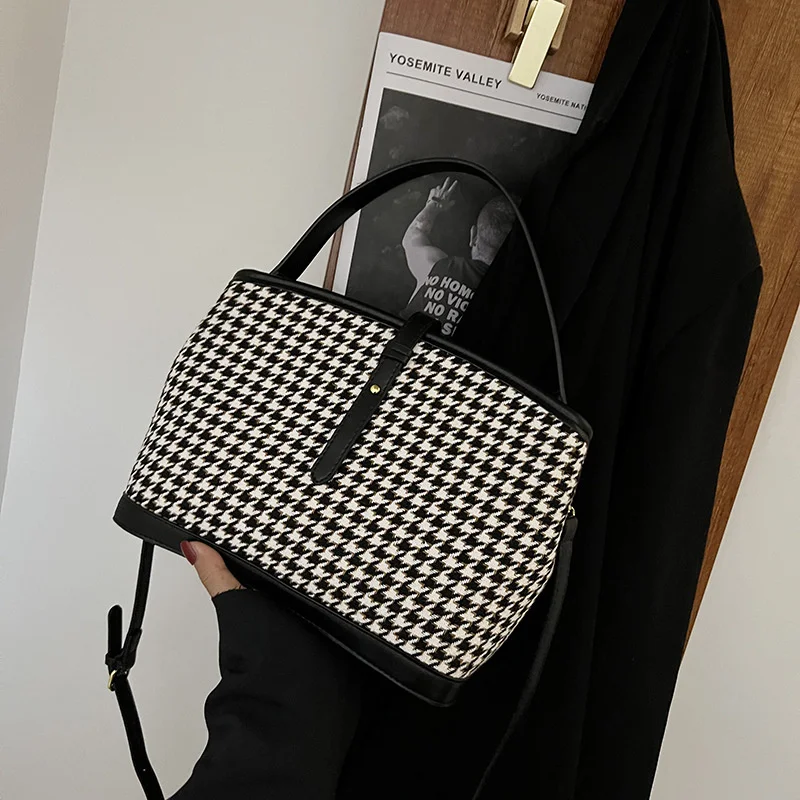 Портативная вместительная сумка женская новая модная сумка-мессенджер из ткани