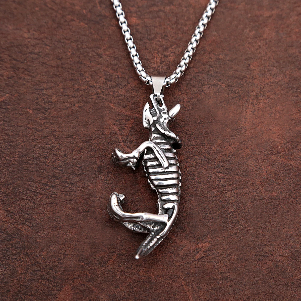 Ожерелье с подвеской в виде скелета из нержавеющей стали
