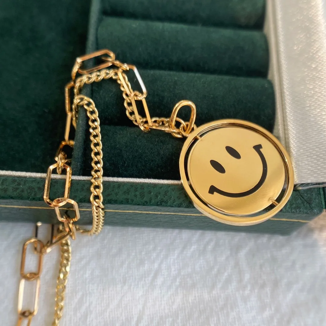 

18K Gold Solid Yellow Real Gold Jewelry(AU750) Women Smiley spin Necklace Pendant Double-sided wearable Hipster must Fashion