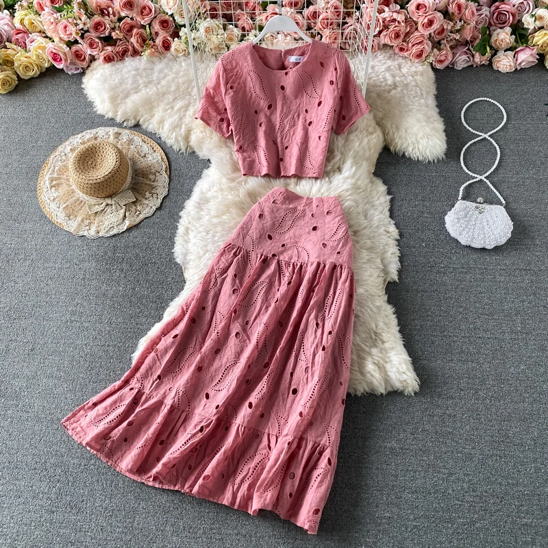 

2021 New Summer Hollow Out Beach Vacation Square Collar O Neck Short sleeve Crop Top + High Waist Women Skirt Two Piece Set