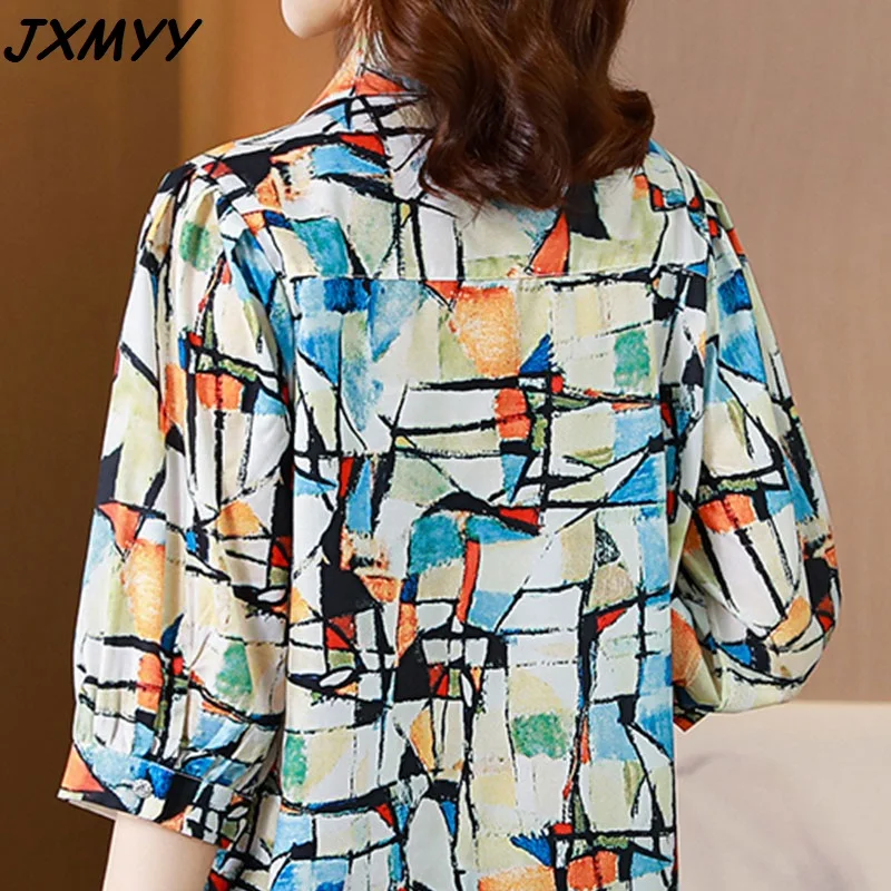 

Fashion floral silk shirt women's summer new loose silk short-sleeved shirt European and American style cover belly top JXMYY