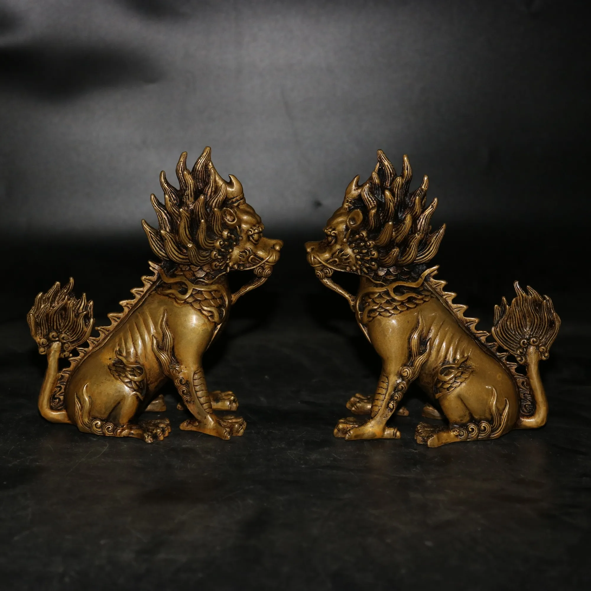 

6"Tibet Temple Collection Old Bronze Kylin Unicorn statue A pair Divine beast Amass wealth Ornaments Town house Exorcism