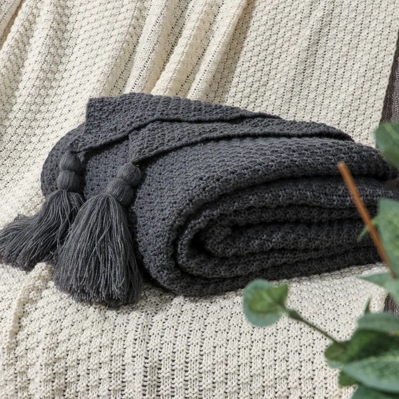 

European Modern Simple Knitted Ball Blanket Lunch Break Office Nap Air Conditioning Blanket Shawl Cover Blanket