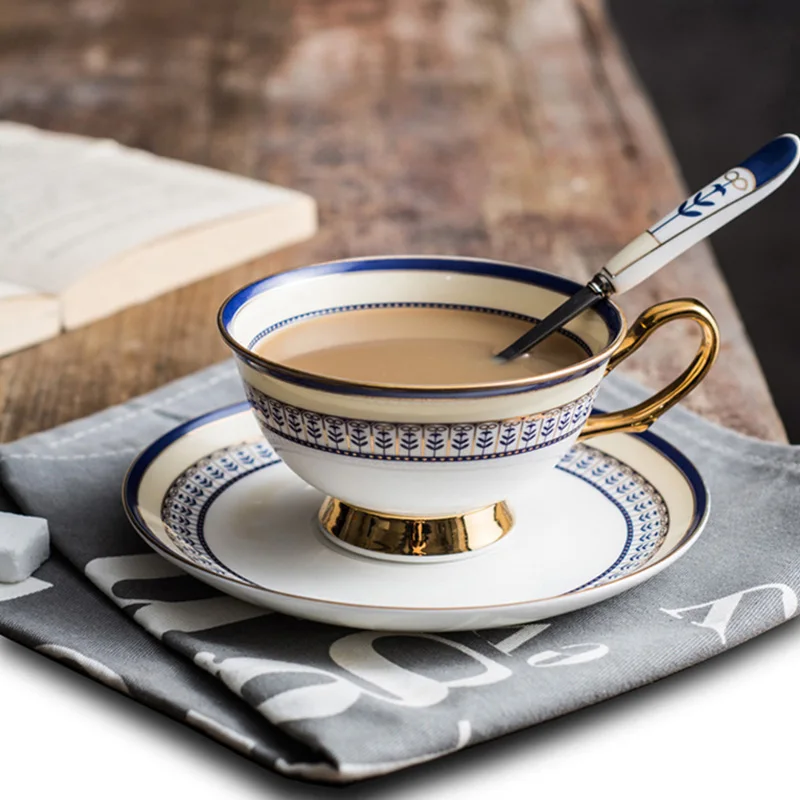Bone China Coffee Cup Ceramic Tea Cup Afternoon Tea Saucer Set Hand-made Gold Rimmed British Style Black Tea Gift Cup Dinnerware