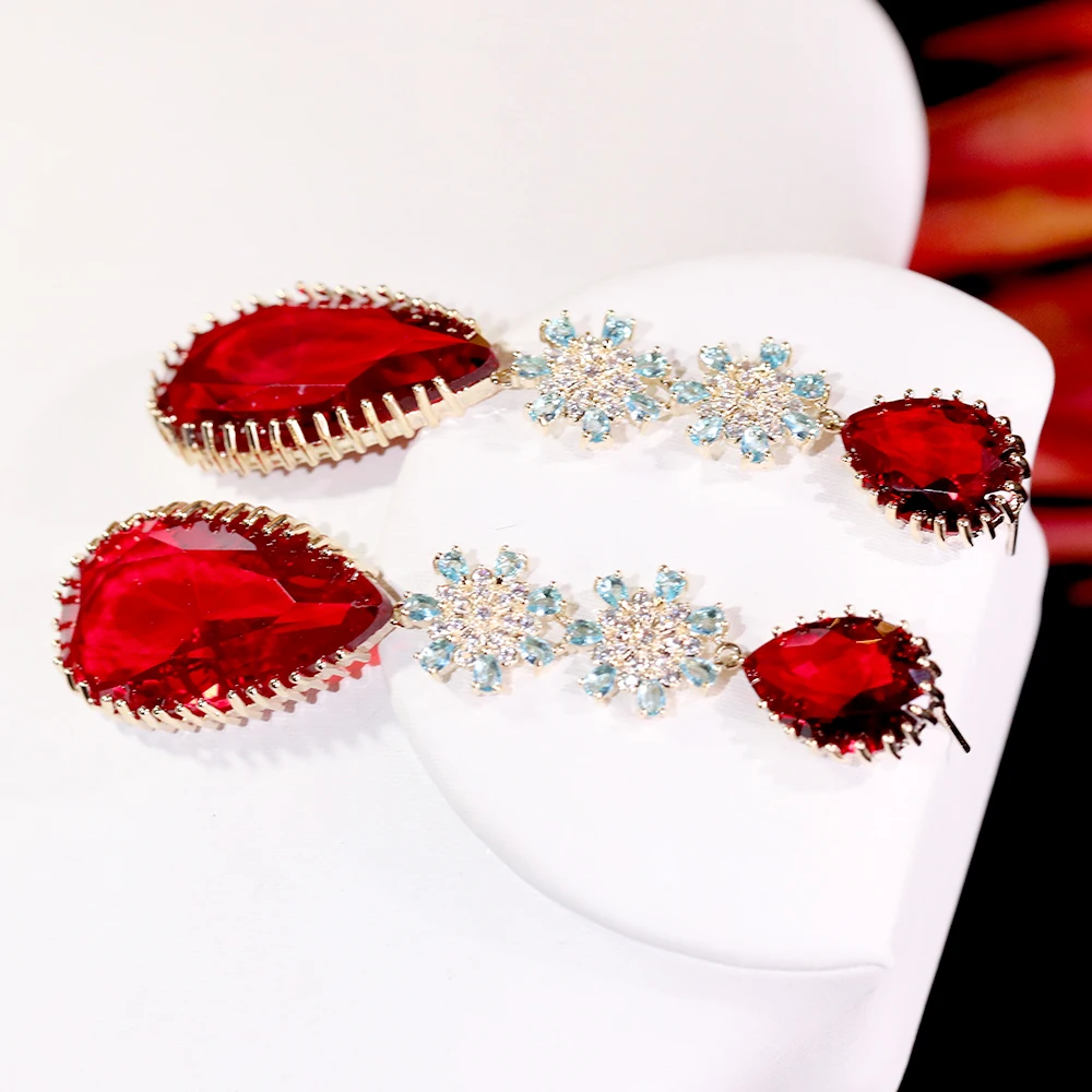 Женские длинные серьги-подвески с рубиновым и красным фианитом | Украшения