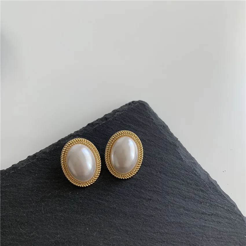 

2021 Fashion Large Pearl Earrings Geometric White Color Jewelry Women Big Fashion Modern Female Earring