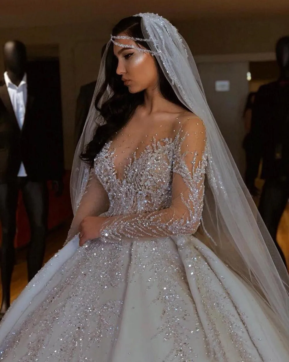 

Dubai Arabic Ball Gown Wedding Dresses Plus Size Sweetheart Backless Sweep Train Bridal Gowns Luxury Beading Sequins Wed Dresse