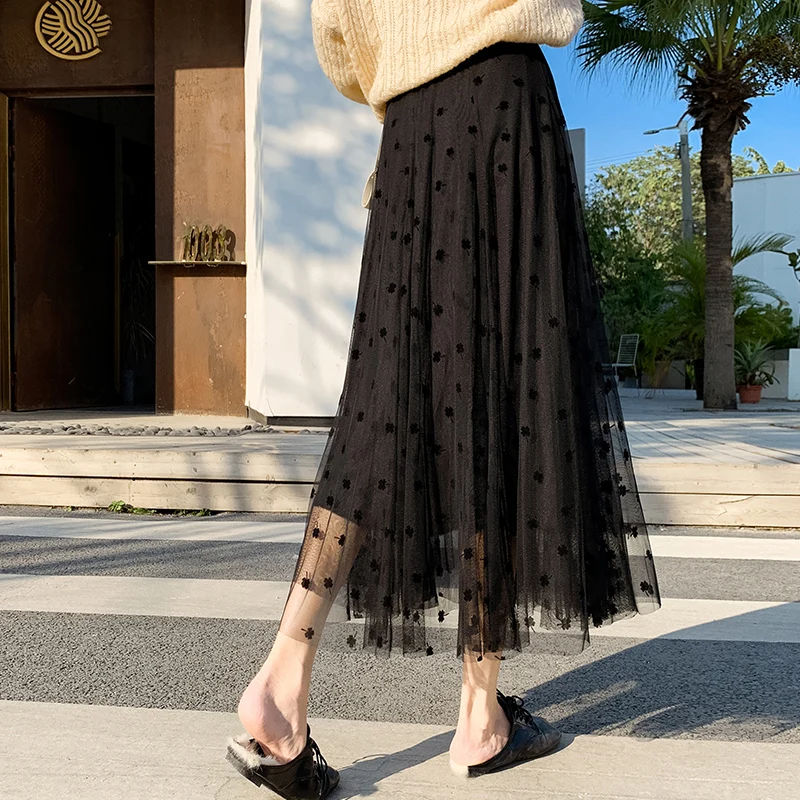 

Spring Fairy White Dobby Puffy A-;line Maxi Long Pleated Tulle Skirts