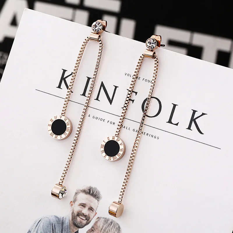 

Vintage Luxury Letter D Crystal Earrings For Women Stainless Steel Gold Small Delicate Stud Earrings Brand Fashion Jewelry Gift