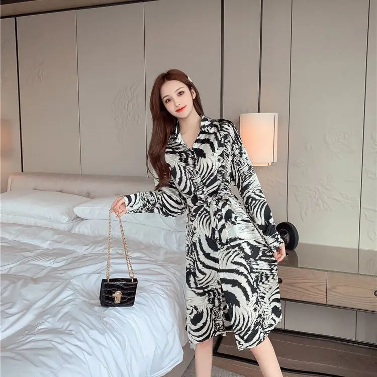 

2021 Spring And Summer Women Chiffon Shirt Dress New Style Painted Mid-Length Fashion Foreign Temperament