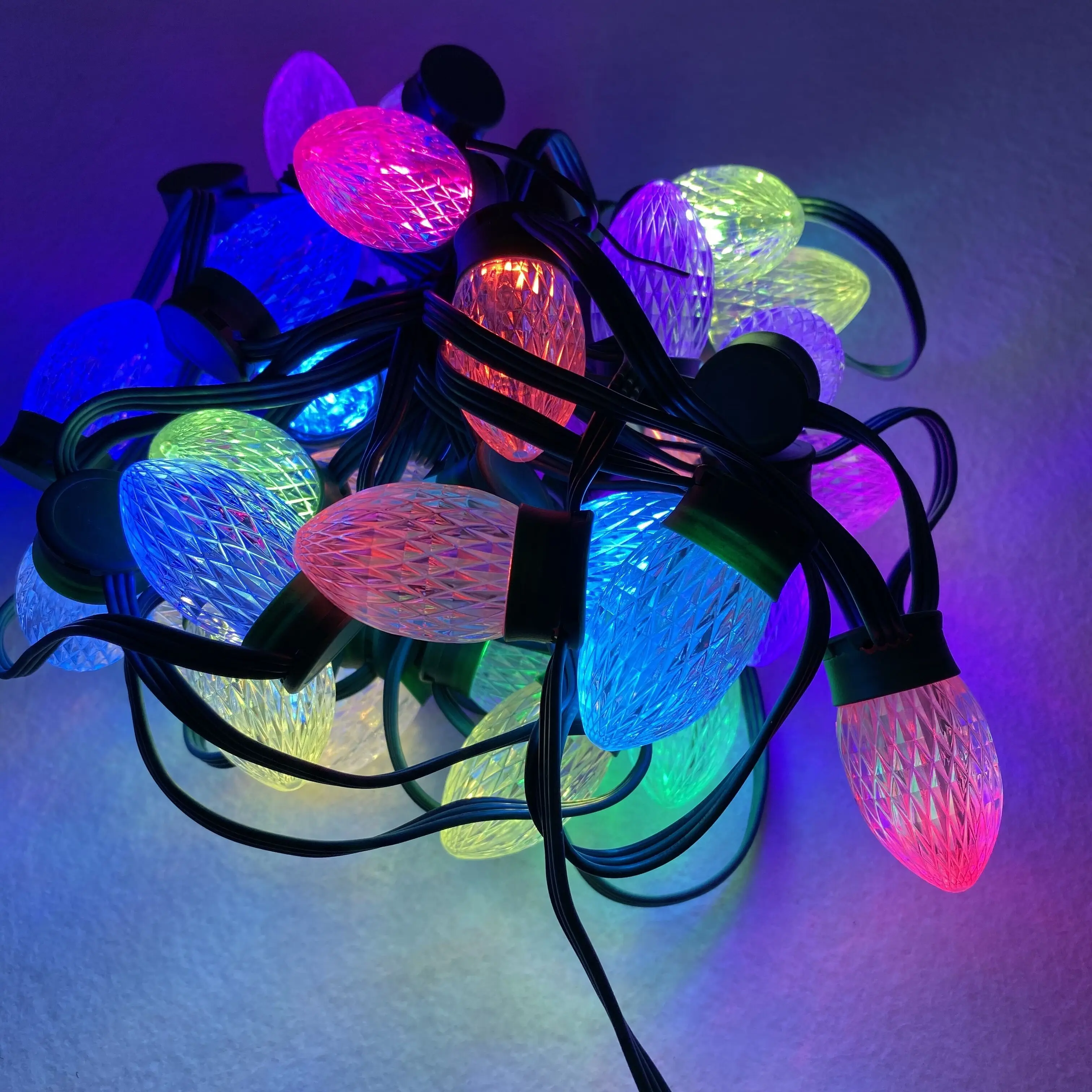 Светодиодная лента RGB C9 12 в пост. Тока WS2811 с 50 узлами (2 светодиода) Рождественская