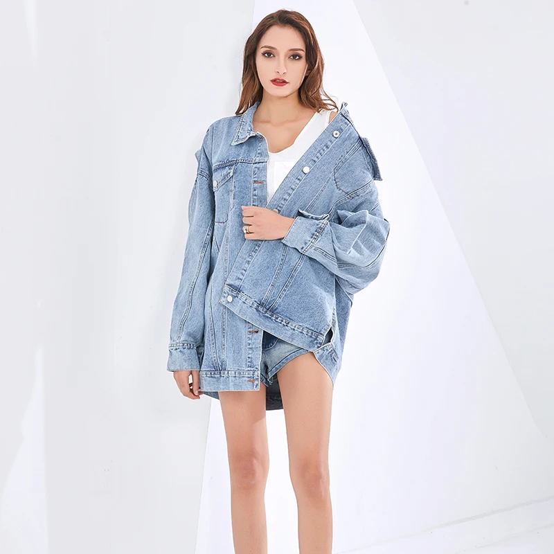 

TWOTWINSTYLE Blue Coats Female Lapel Long Sleeve Denim Patchwork High Waist Hollow Out Backless Jackets Women 2020 Fashion Tide