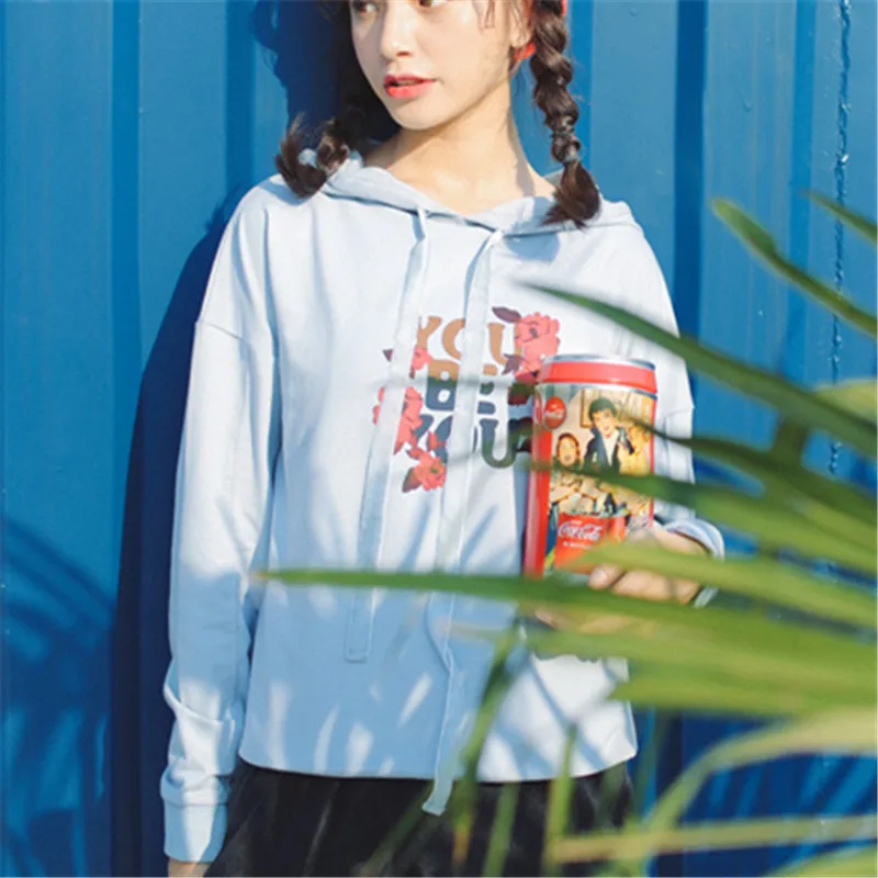 

Hoodies & Sweatshirts