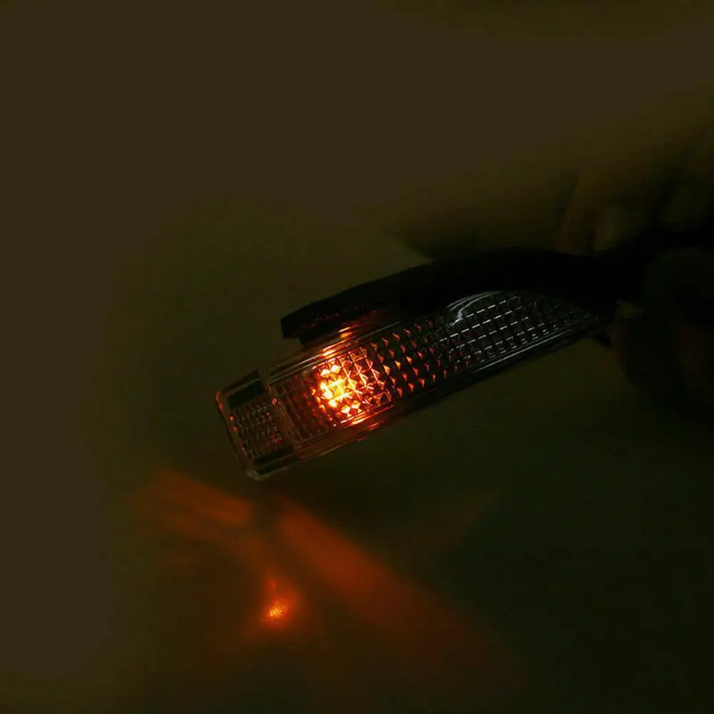 

2pcs Vehicle Car 2Pin Left Is Cab/ Right Side Is Co-pilot Mirror Indicator Turn Signal Light Lamp Bulb For Toyota Camry