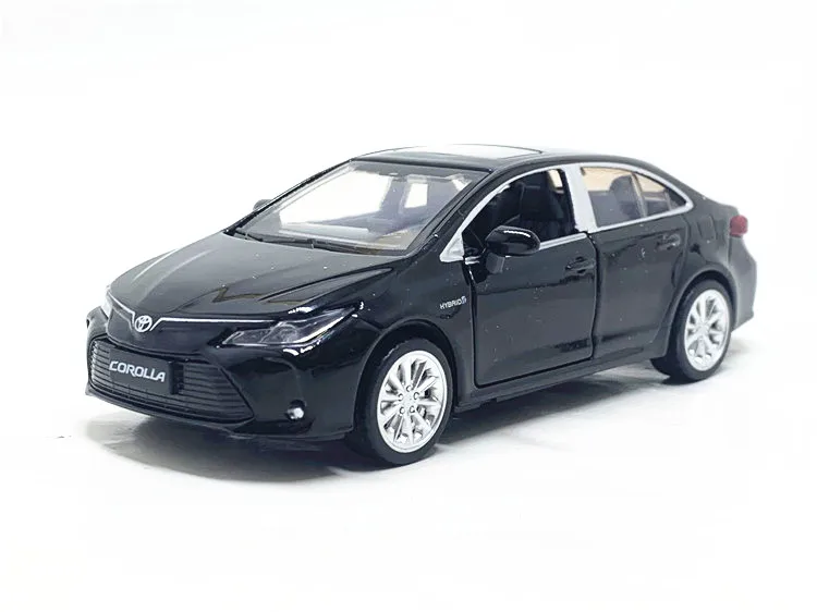 Модель автомобиля TOYOTA Corolla из сплава 1:32 | Игрушки и хобби