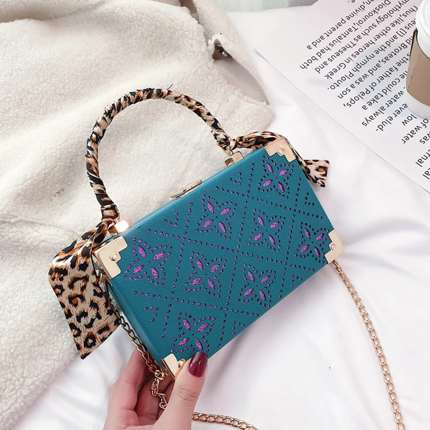 

TOYOOSKY Fashion Box Women Bag Women Hollow out Messenger Bags Small Square Girls 2019 New Female Chain Shoulder Bags Scarf
