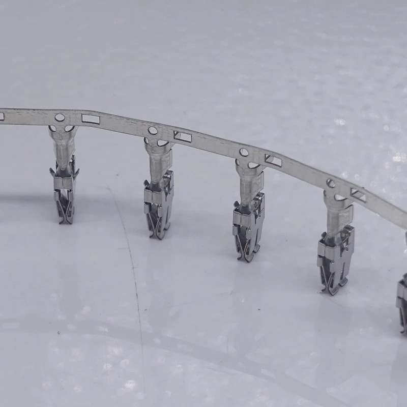 Обжимные клеммы предохранителя 100 шт./лот (штифты) для ремонта провода 1 5 907 мм2 Audi VW Skoda VAG N 327 03 000979227E|Кабели и