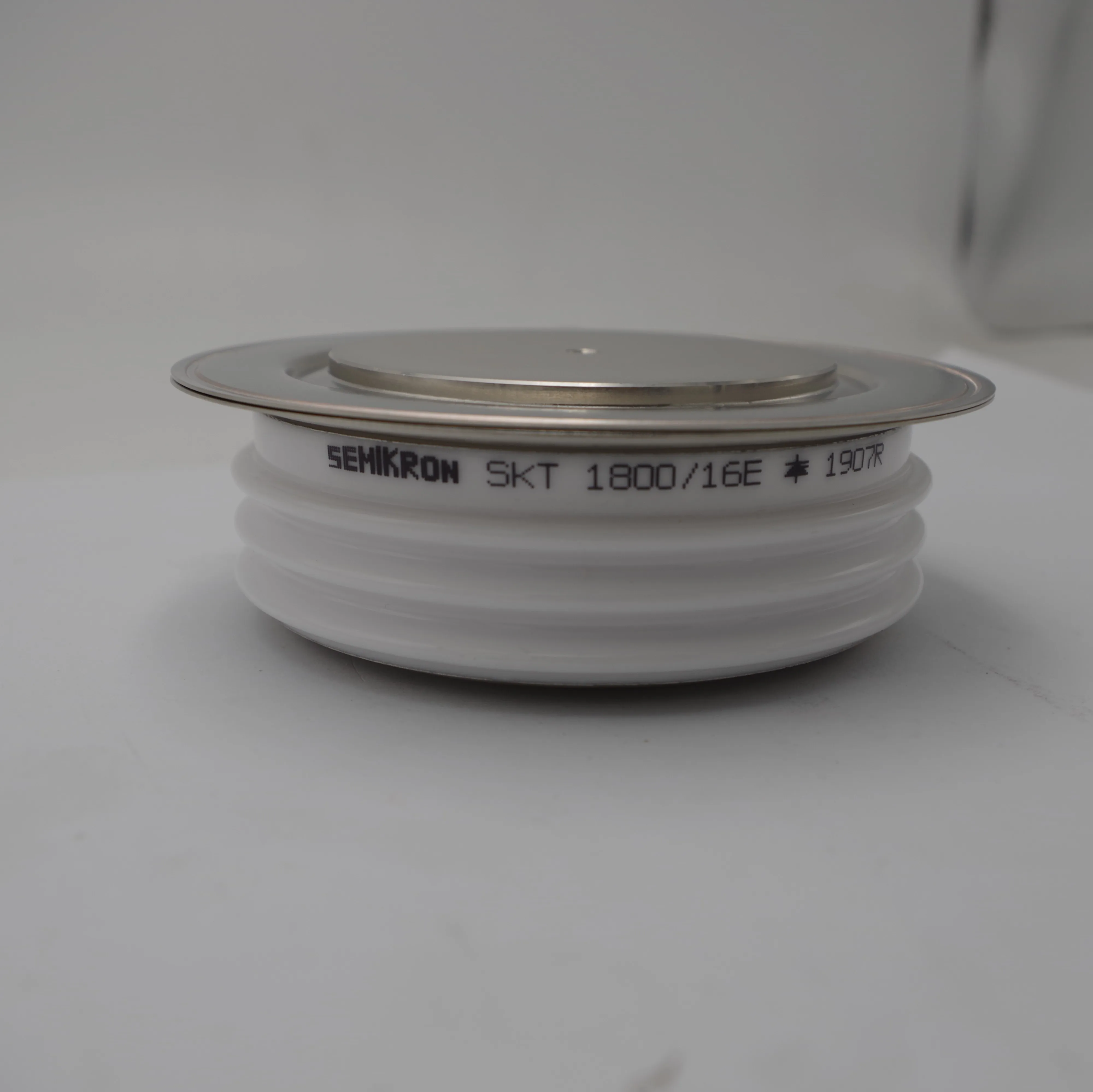 Линейный Тиристор SKT1800/16E SKT1800 16E Высокая Мощность 1600 в фотоэлемент для