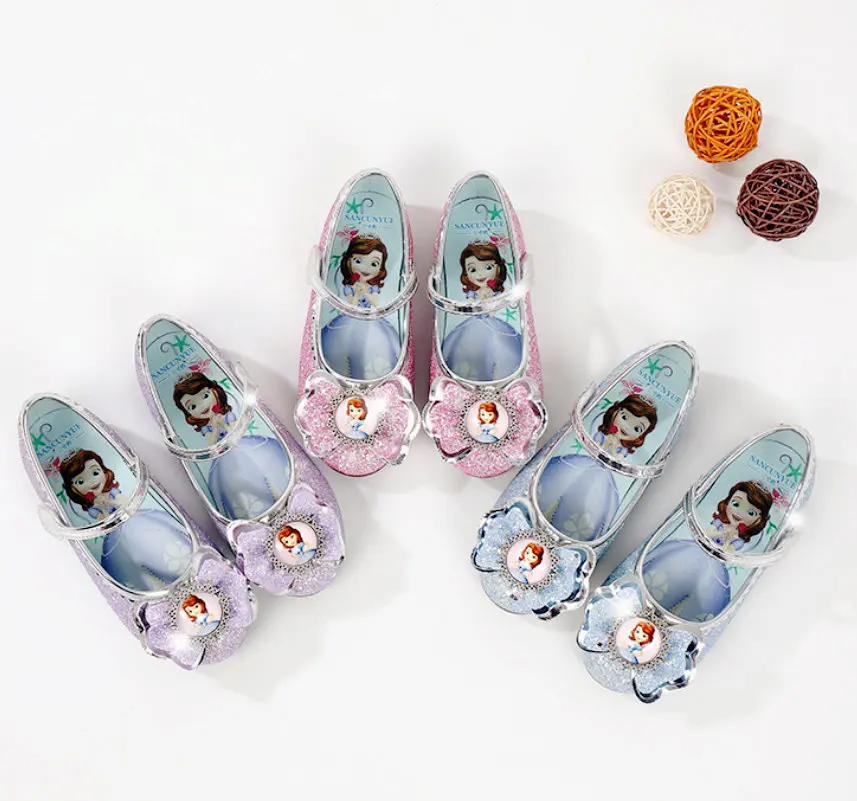 

2020 New Children's Kids girls princess shoes Flat soft ice casual shoes Elsa Sandals Cartoon Ice Snow Dance Party Dress shoes