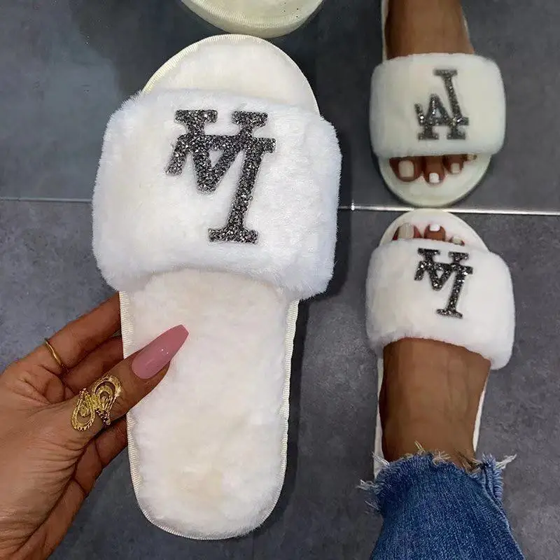 

Women's Fur Slippers Summer Latest Women's Flat Open-toed Flip Flops Net Celebrity Fashion Sandals Home Slippers Women's Shoes