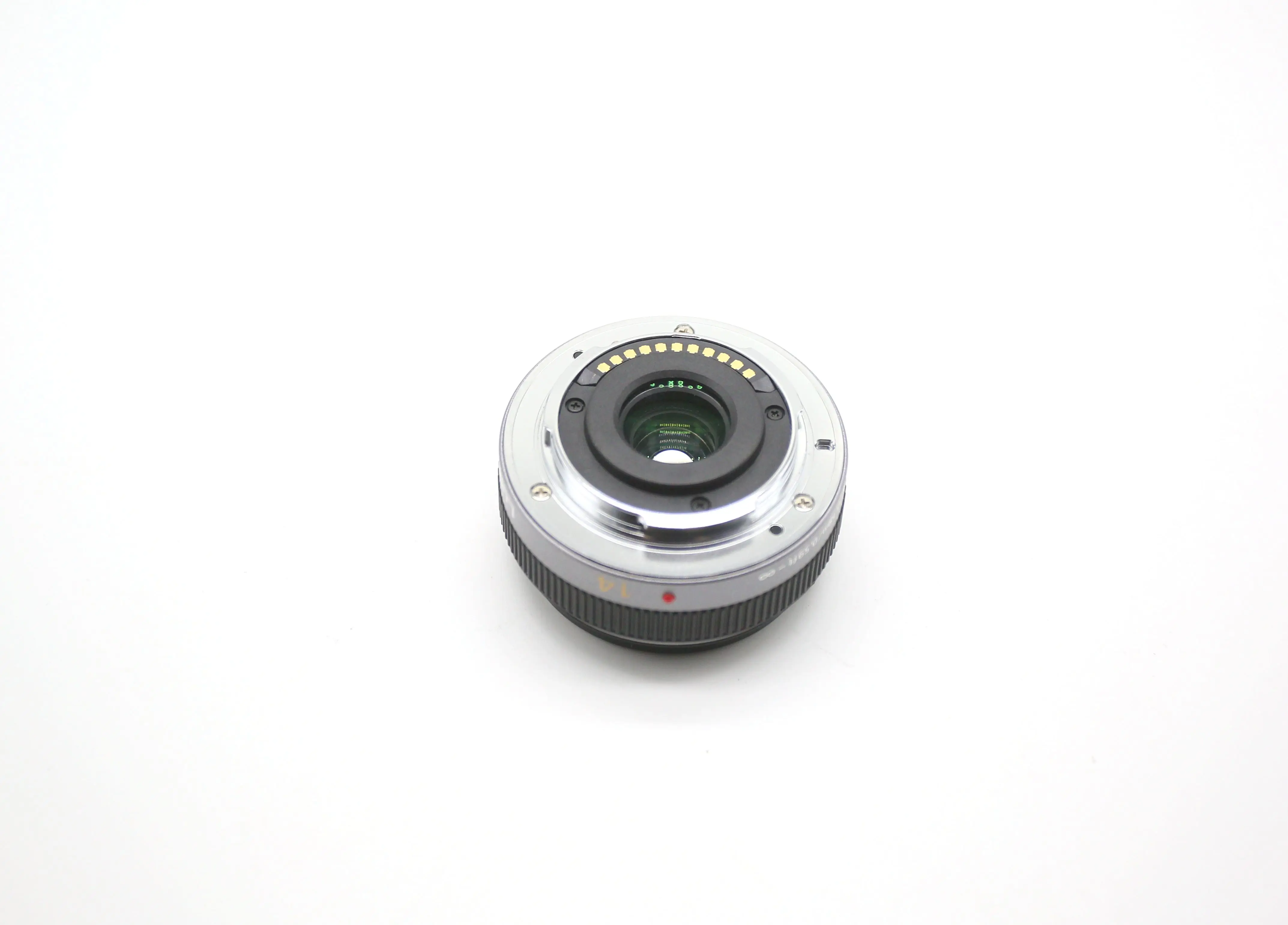 Используется Panasonic Lumix 14 мм f/2,5 объектив Автофокус(AF) Широкоугольный объектив с четырьмя третями Макс сенсор