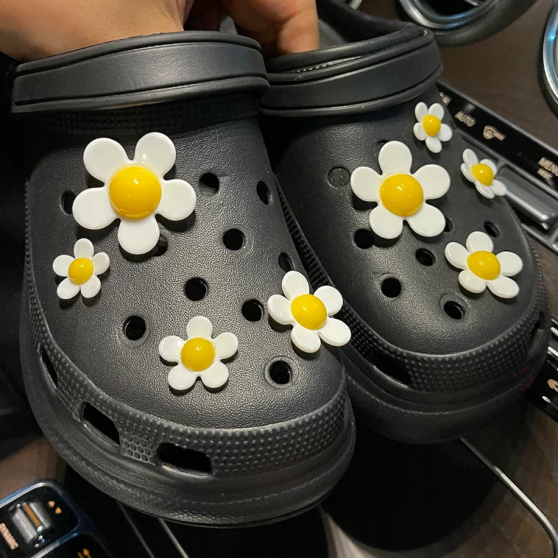 

Прекрасный комплект подвесок для обуви для Crocs DIY несколько цветов брендовые Модные женские подвески Croc высококачественные аксессуары для ...