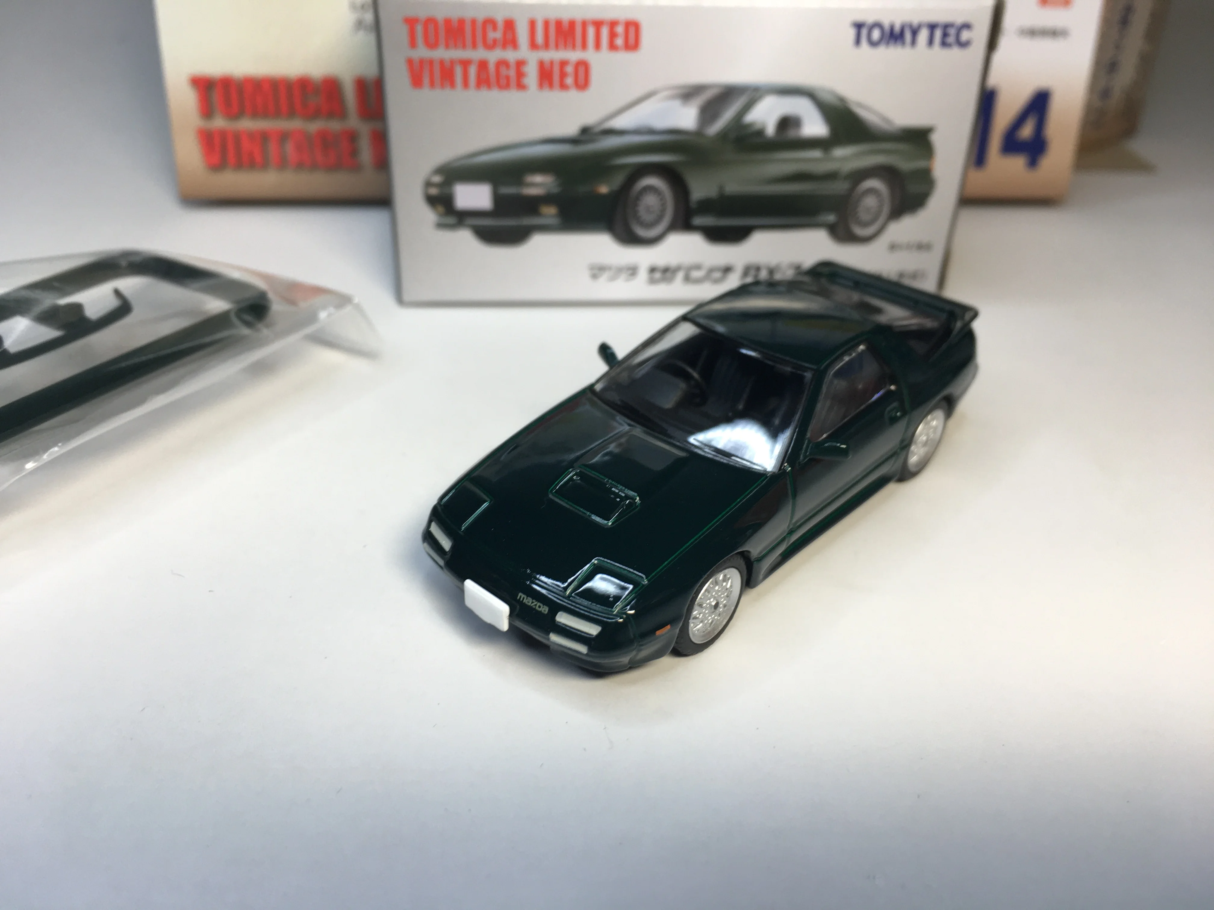TOMYTEC TLV 1/64 Mazda Savanna RX-7 японская автомобильная эра том 14 литые под давлением модели