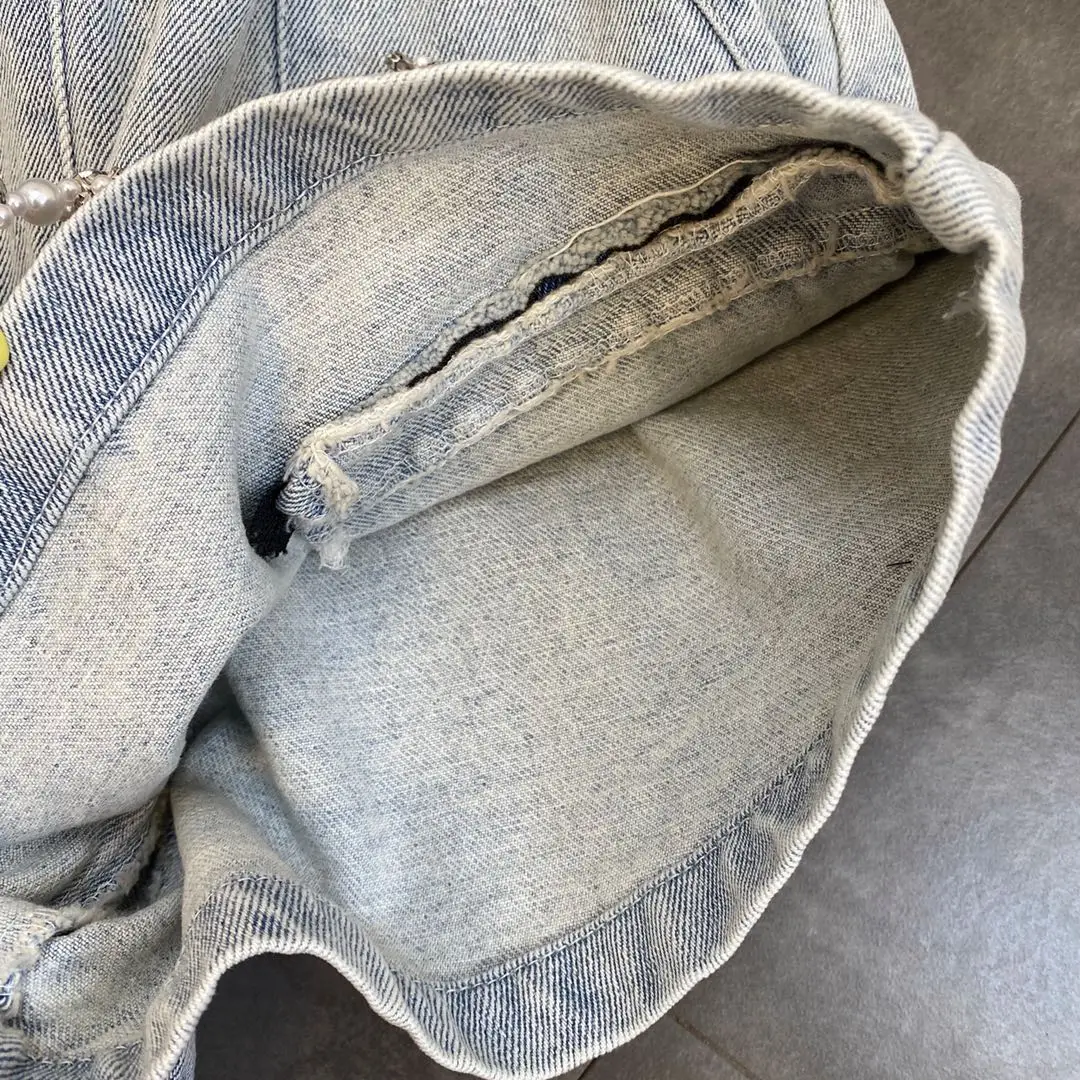 

ZCSMLL Wide side elastic waist zipper chain pocket beaded flower ins style denim shorts woman fashion 2021 summer tide