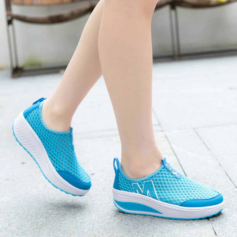 

Women Running Shoes Cushioning Height Platform Breathable cushioning soft bottom sneakers breathable mesh platform shoes Zapatos